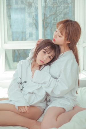 丝袜足脚交91精品_电影无删减版